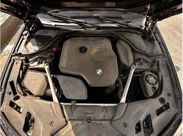 Car image 24
