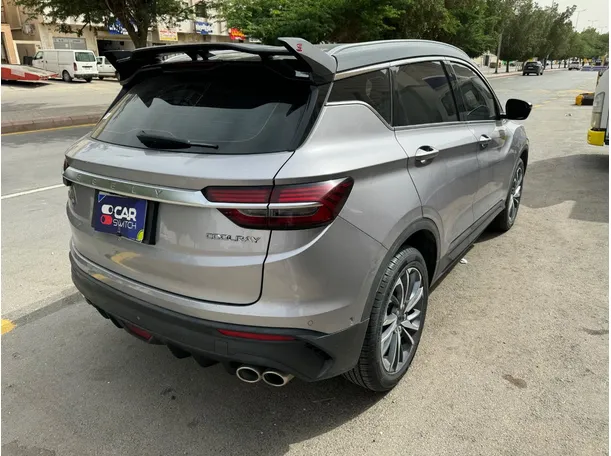 Car image 5