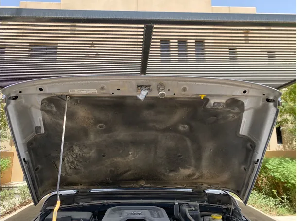 Car image 27