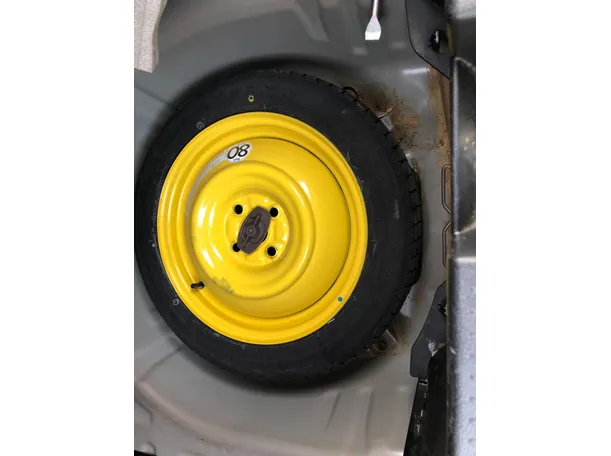 Car image 22