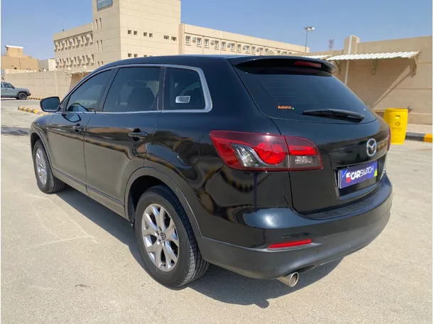 Car image 7