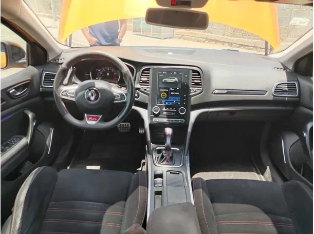 Car image 20