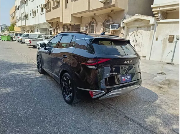 Car image 7