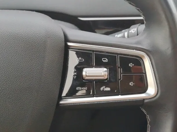 Car image 33