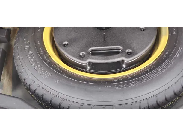 Car image 37