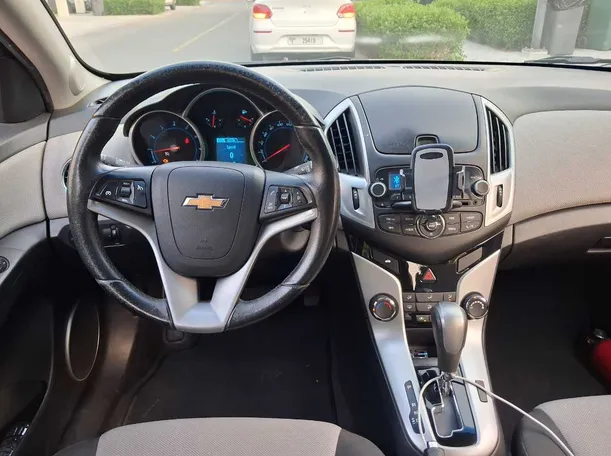 Car image 15