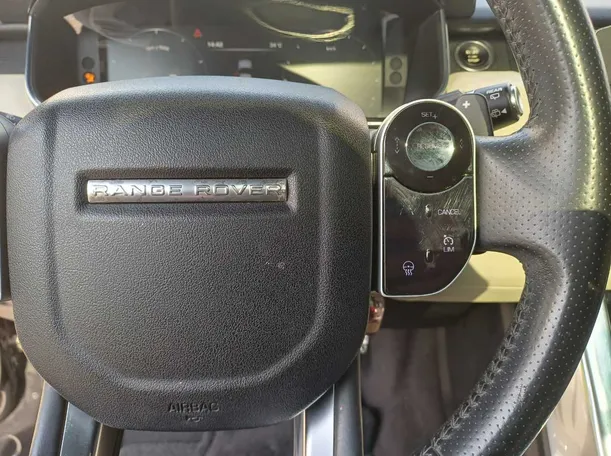 Car image 23