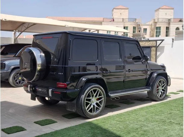 Car image 5