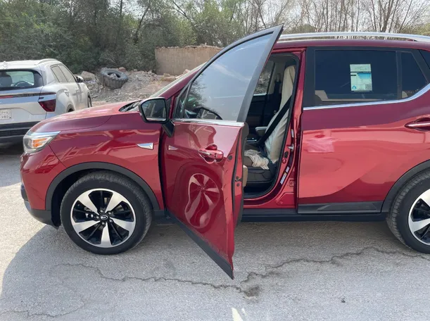 Car image 11