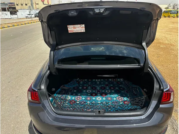 Car image 22
