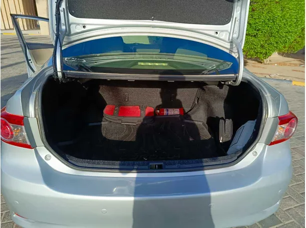 Car image 30