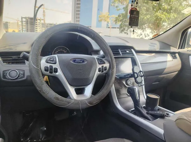Car image 27