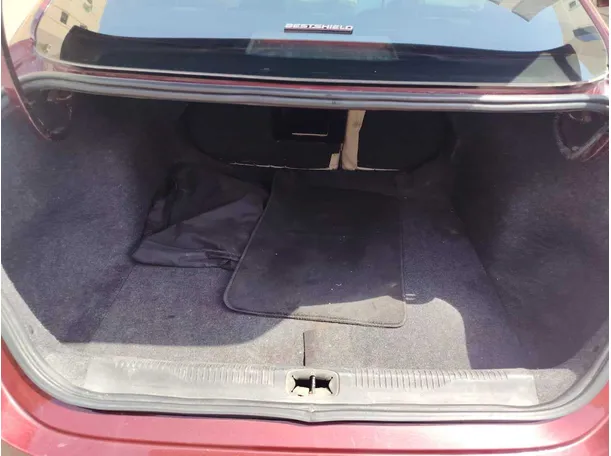 Car image 25