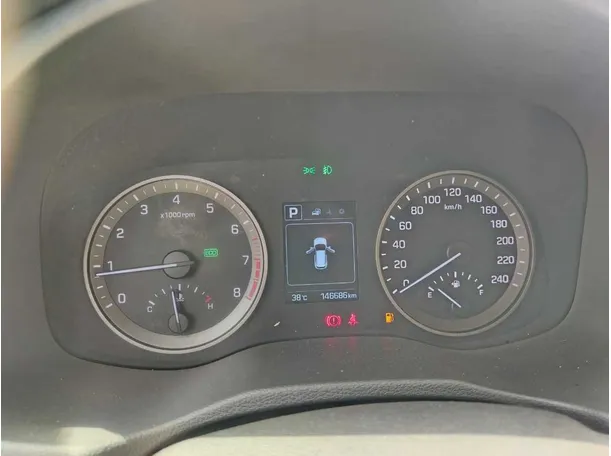 Car image 32