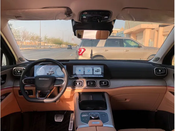 Car image 15
