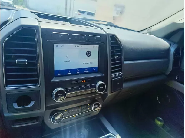 Car image 23