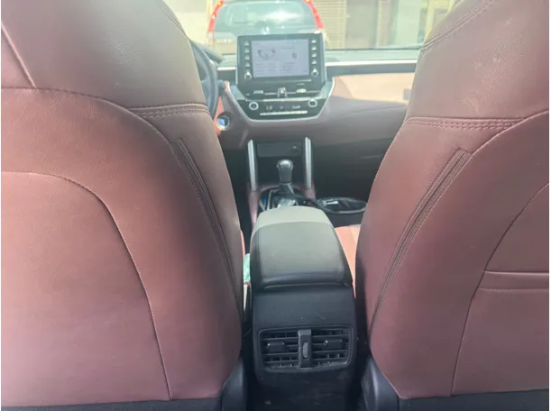Car image 20