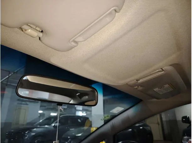 Car image 31