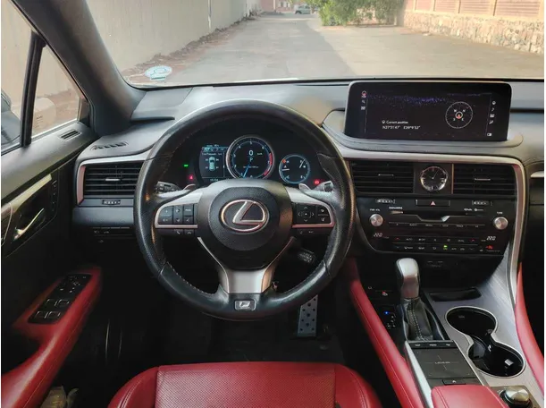 Car image 24