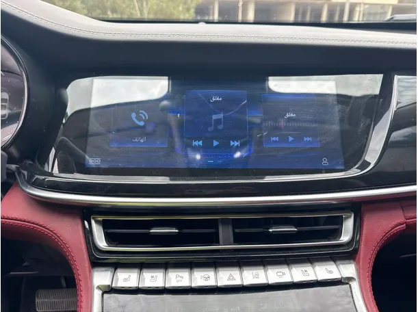 Car image 13