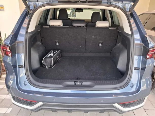 Car image 20