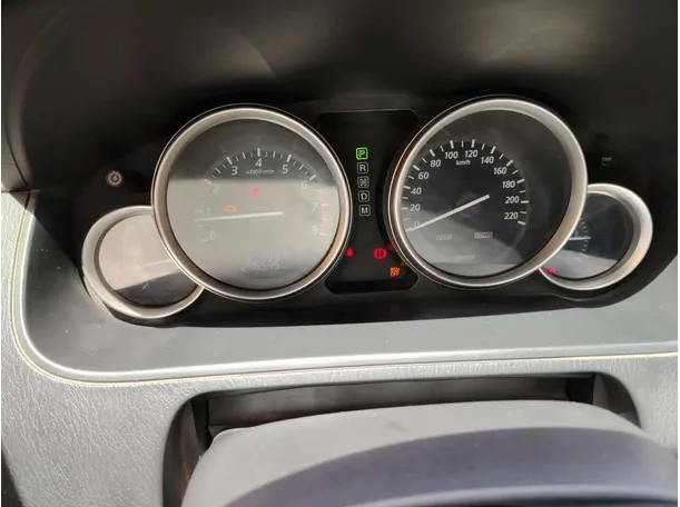 Car image 30