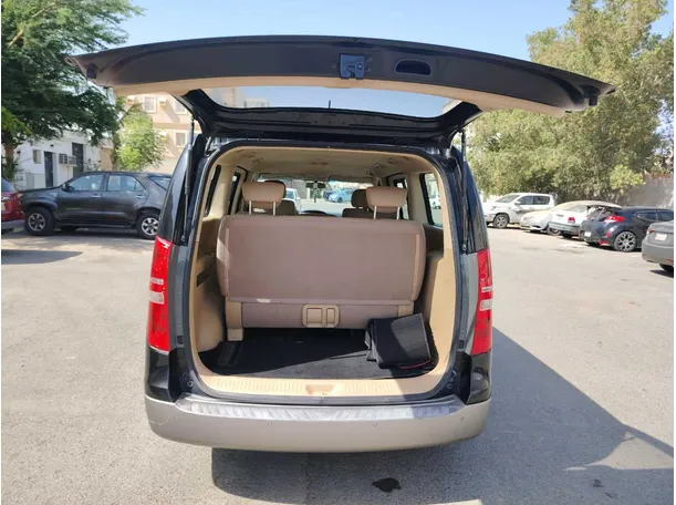 Car image 33