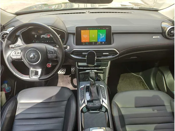 Car image 15
