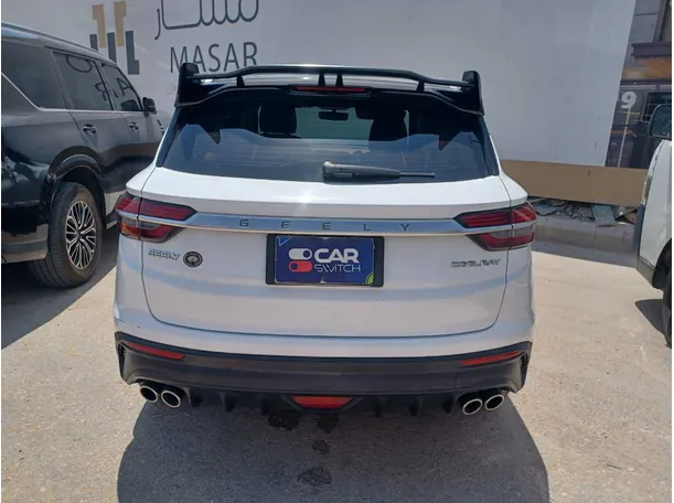 Car image 6