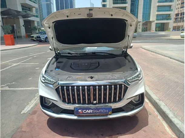 Car image 25