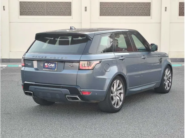 Car image 5