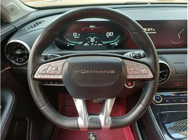 Car image 14