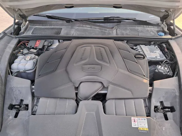 Car image 20