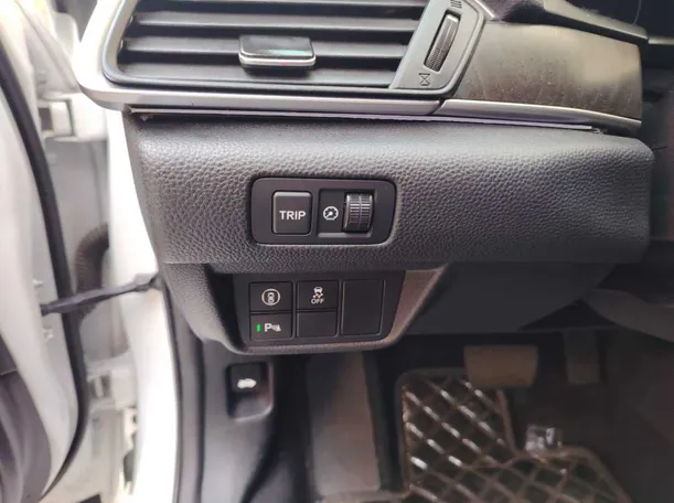 Car image 39