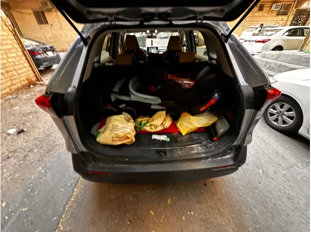 Car image 22