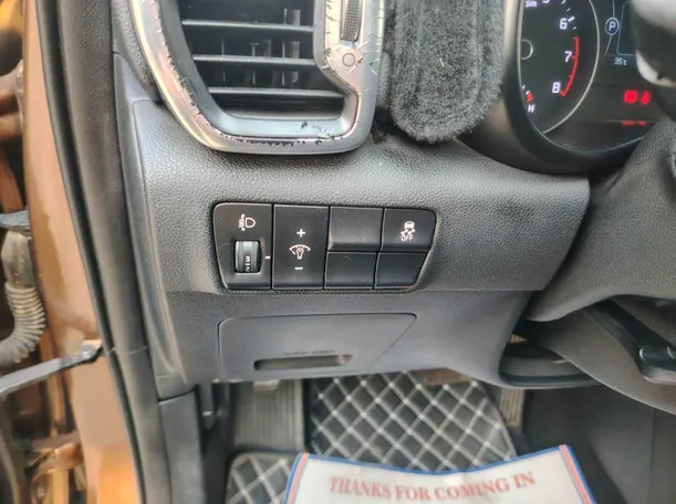 Car image 33
