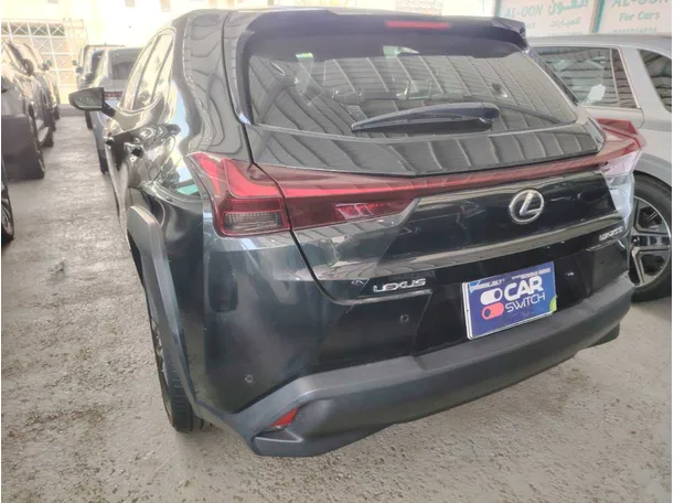Car image 7