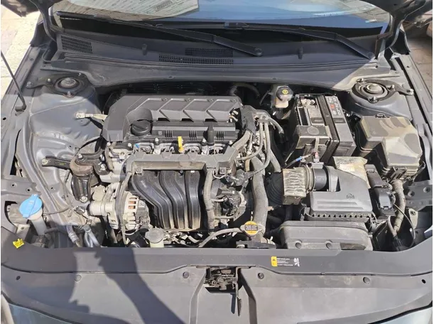Car image 38
