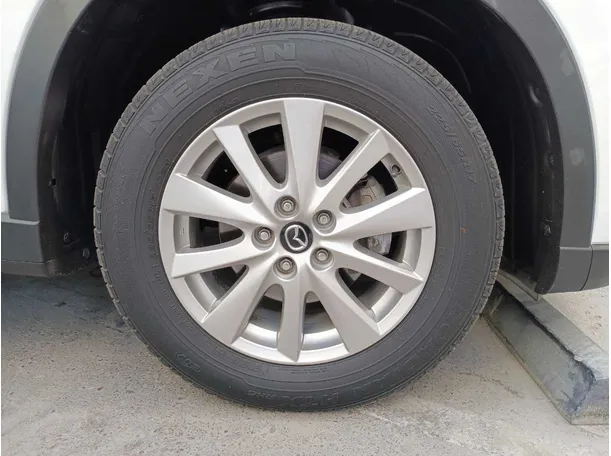 Car image 6