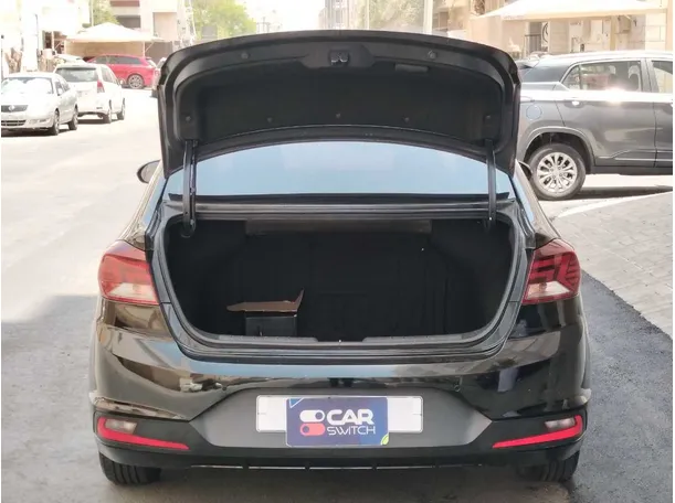 Car image 24