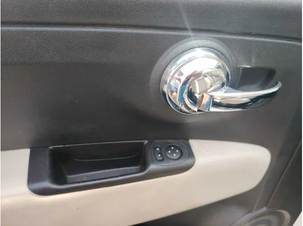 Car image 30