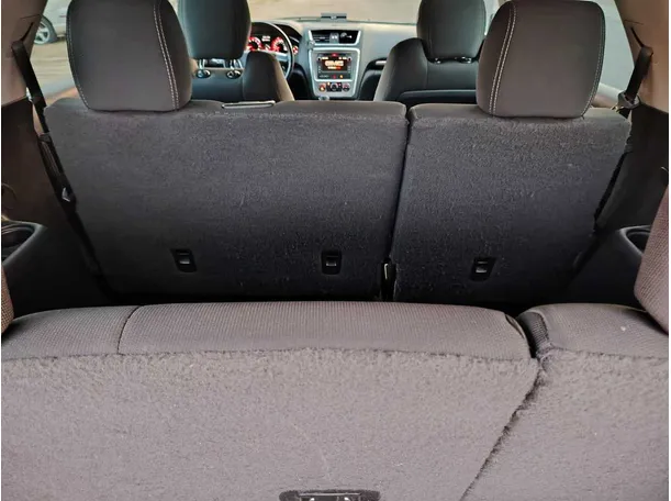 Car image 33