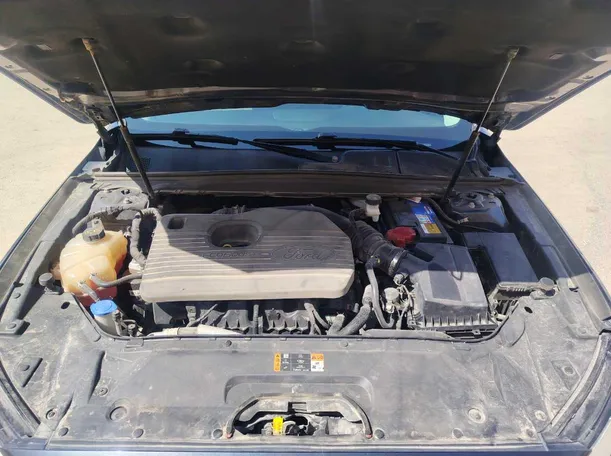Car image 30
