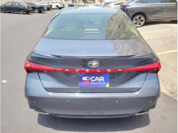 Car image 5