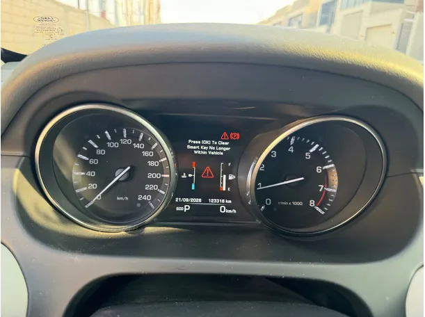 Car image 20