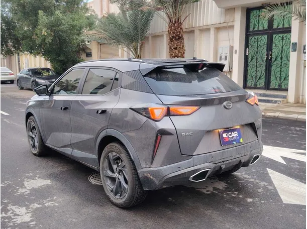 Car image 7