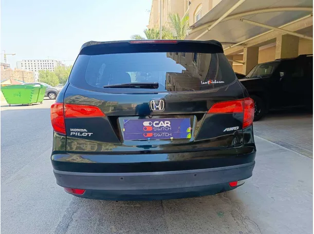 Car image 6
