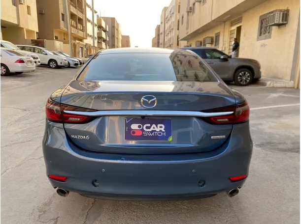 Car image 6