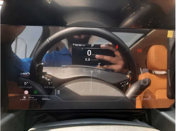 Car image 18