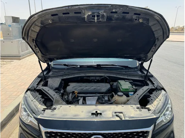Car image 28